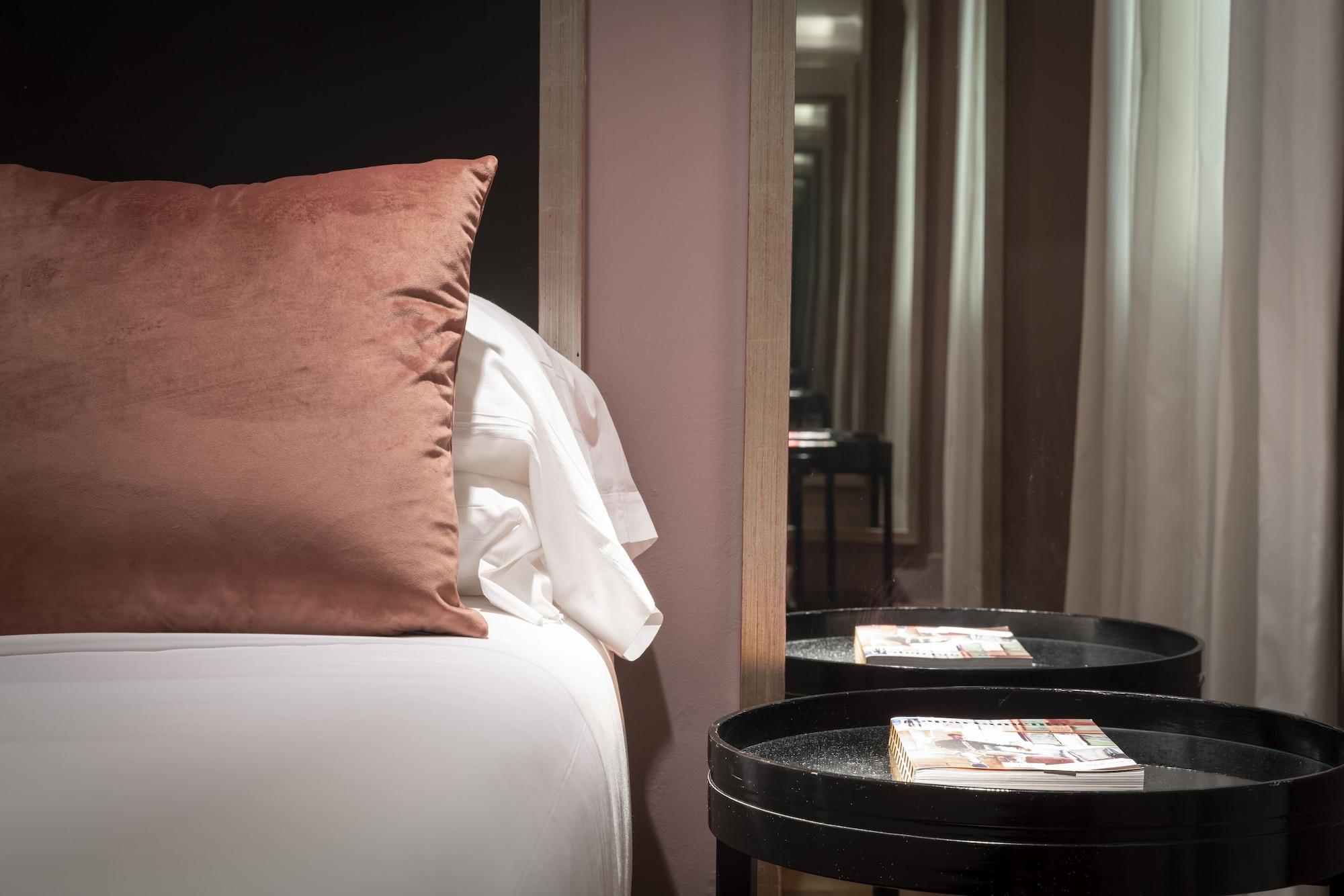 Отель La Franca Travellers Adults Only Барселона Экстерьер фото