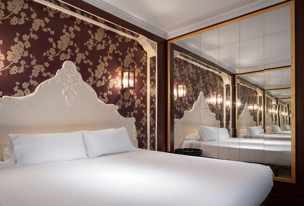 Отель La Franca Travellers Adults Only Барселона Экстерьер фото